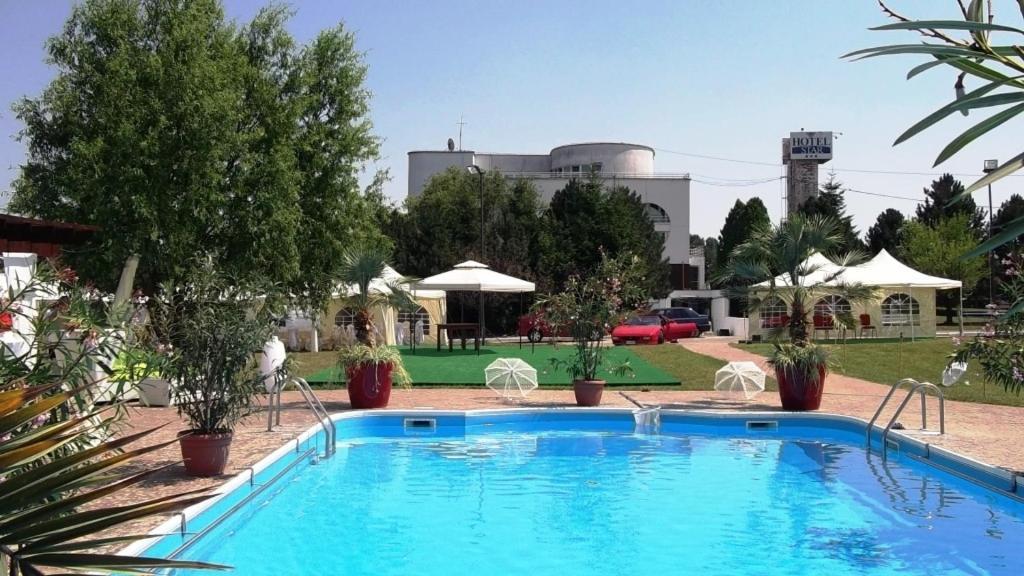 Hotel Star Πιτέστι Εξωτερικό φωτογραφία